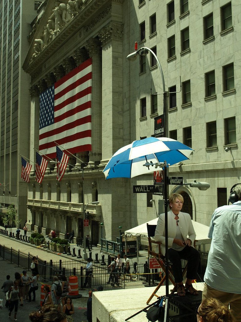 The New York Stock Exchange building on Wall Street, home of the Dow Jones and S&P 500 trading sessions.
